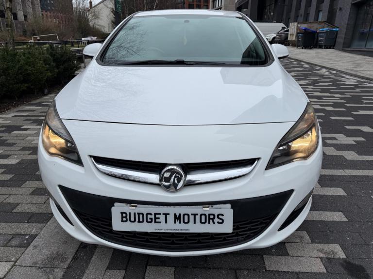 2015 Vauxhall Astra 1.6 CDTi 16V ecoFLEX Tech Line 5dr HATCHBACK Diesel Manual