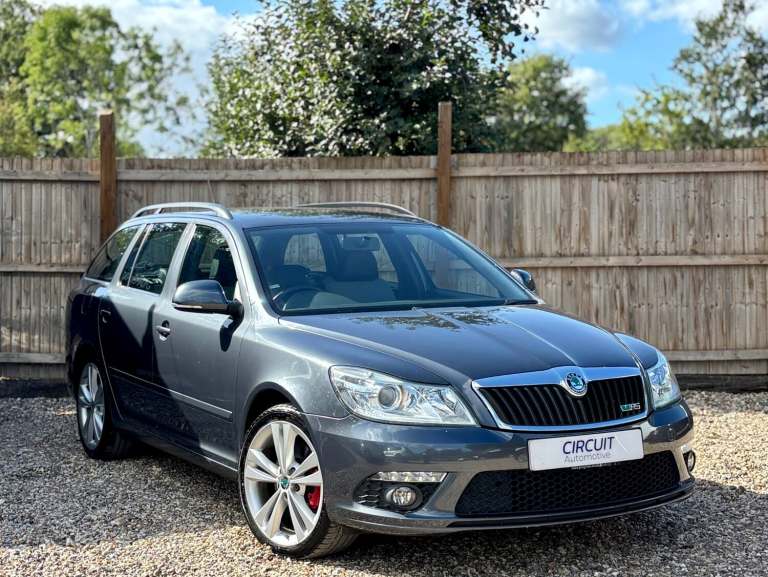 2012 Skoda Octavia 2.0 TDI CR vRS 170BHP Metallic Grey Only 66,000 Miles Estate ESTATE Diesel Manual