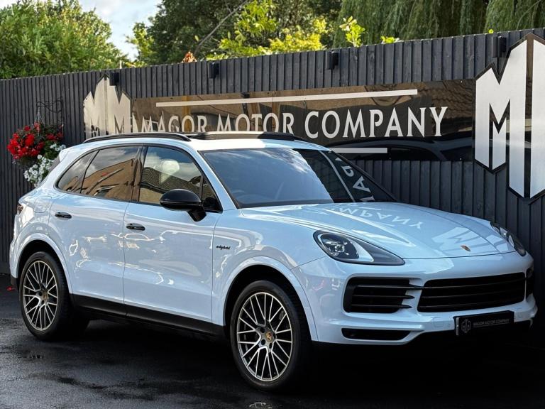 2022 Porsche Cayenne E-Hybrid Platinum Edition 5dr Tiptronic S ESTATE PETROL/ELECTRIC Automatic