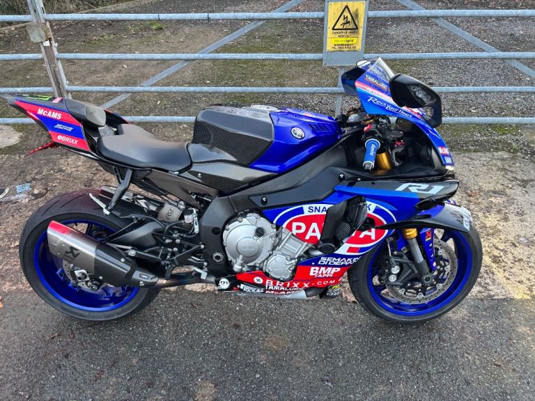 Yamaha R1 2016 Stunning 