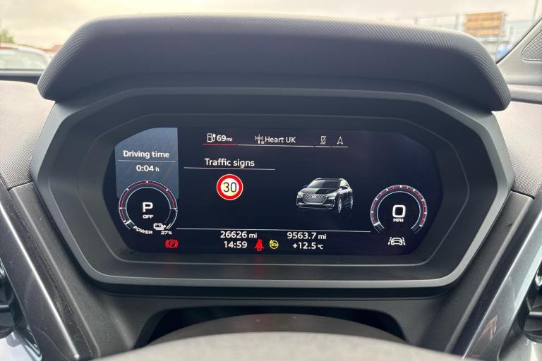  Audi Q4 E Tron 40 S Line Suv 5dr Electric Auto 82kwh 204 Ps Electric