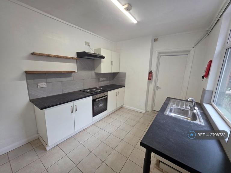 1 bedroom flat in Clarendon Rd, Birmingham, B16 (1 bed) (#2708732)