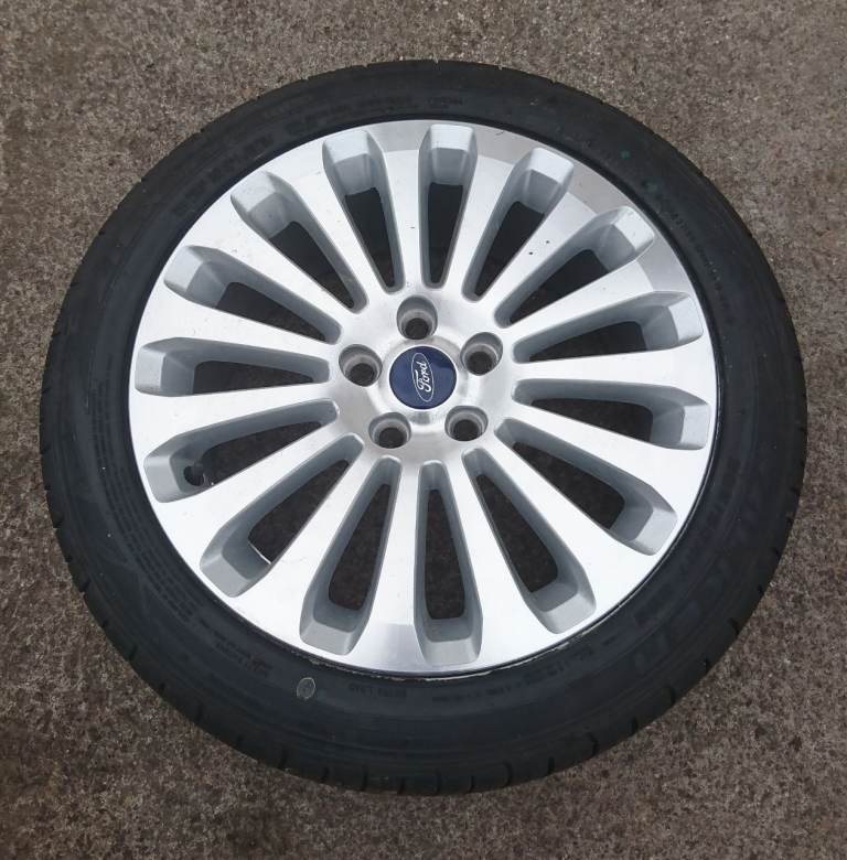 Genuine Ford Focus/Mondeo Titanium 17" Alloy Wheel & Tyre Brand New