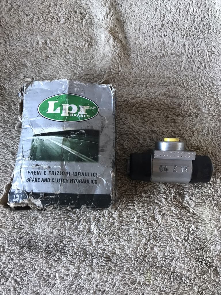 Brake drum cylinder