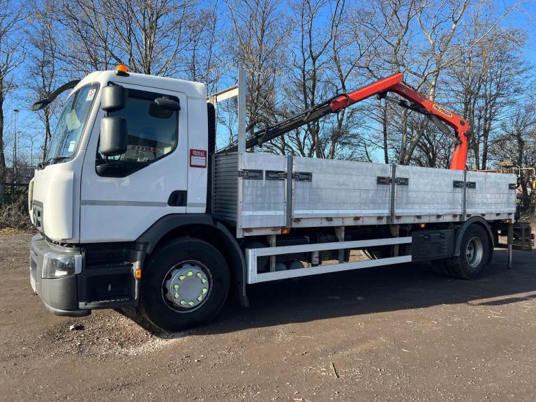 EURO 6 Renault D (D) 18 TONNE 22FT BODY,PALFINGER 11001 CRANE .FULL TEST ETC !