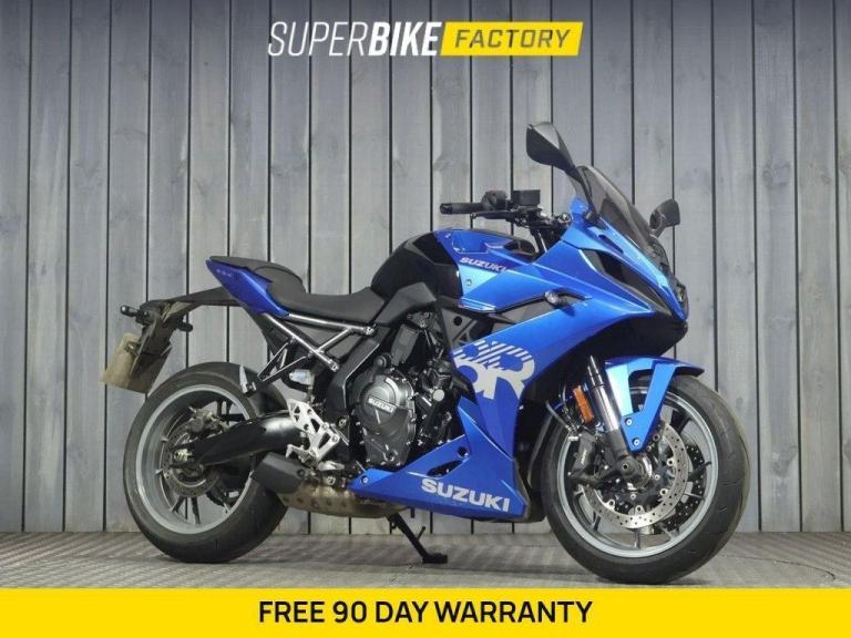 2025 75 SUZUKI GSX-8R