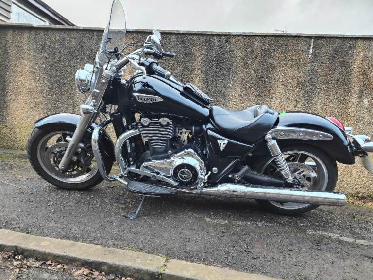 Triumph commander 1700