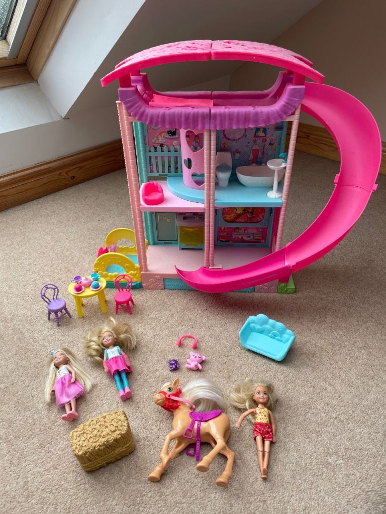 Barbie Chelsea Doll House, Furniture, 3 Dolls + Horse