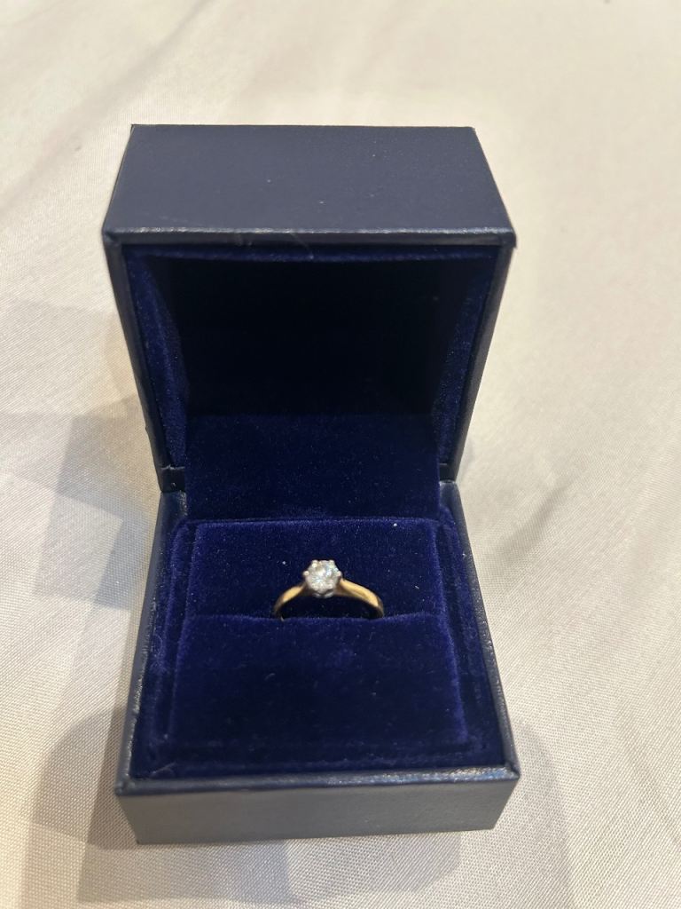 18ct yellow gold 1/3 carrot diamond engagement ring