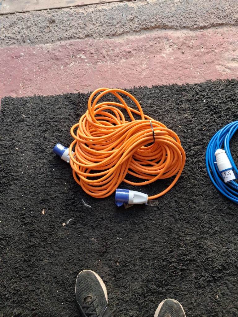 Heavy duty 240v 25 metre cable