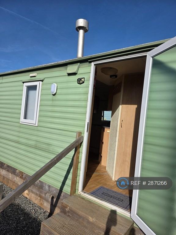 2 bedroom house in Weeping Willows, Crainleigh, GU6 (2 bed) (#2871266)