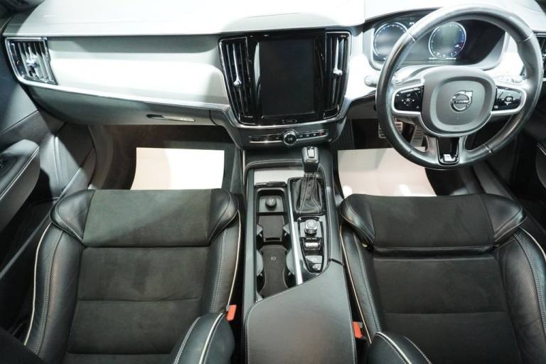 2020 Volvo V90 2.0 D4 R DESIGN Plus 5dr Geartronic ESTATE DIESEL Automatic