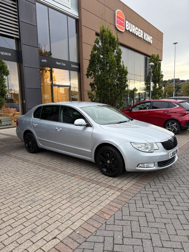 Skoda Superb 2.0TDI Automatic 