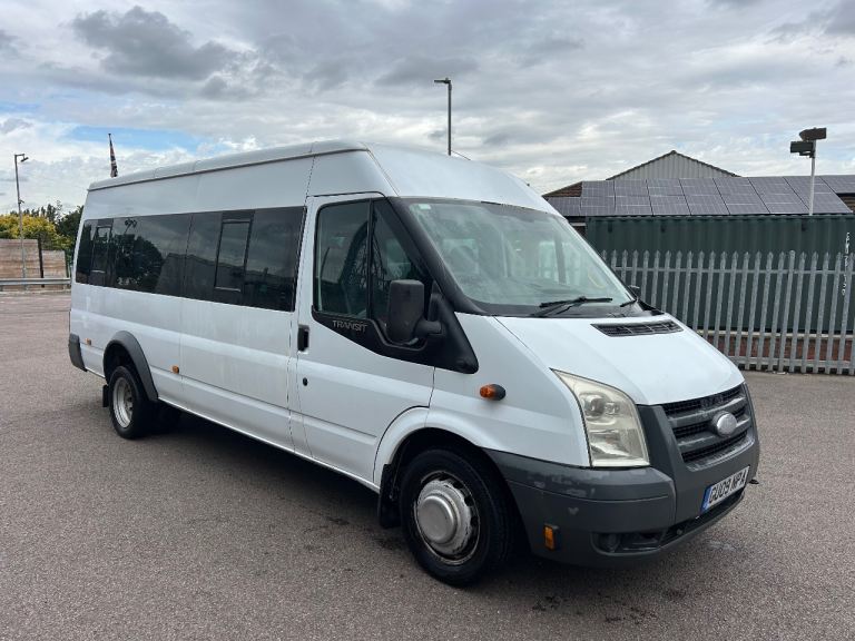 FORD TRANSIT 17 SEAT MINIBUS 2009 NEW MOT JUST BEEN SERVICED VERY GOOD CONDITION THROUGHOUT