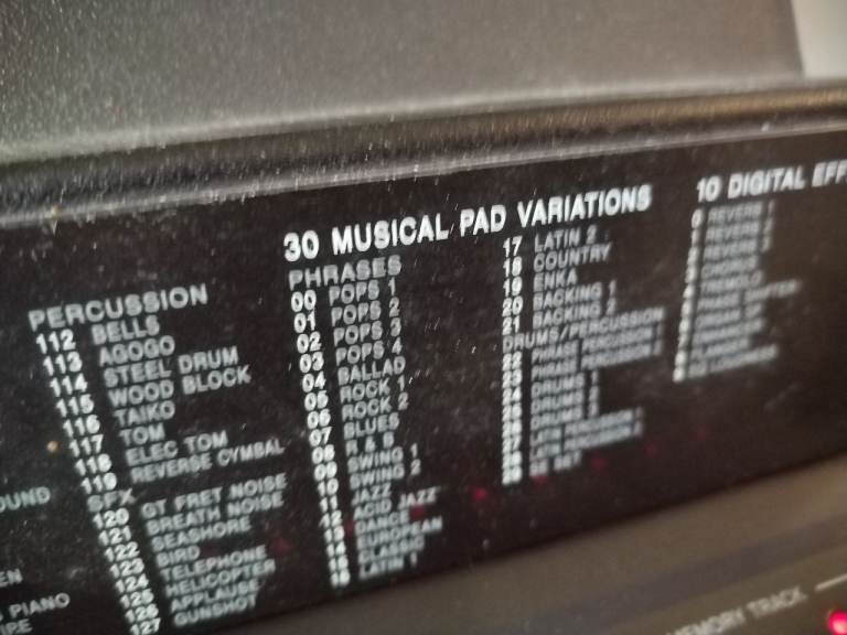 Electric keyboard Casio with power lead and stand in very good condition good working order 