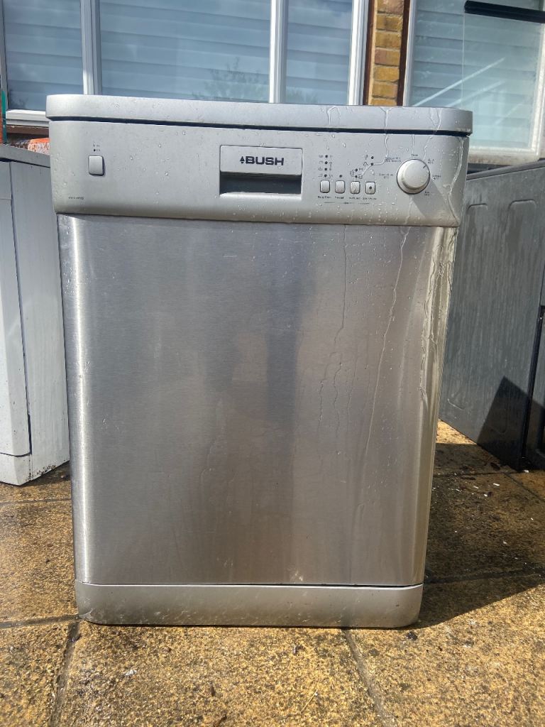 Bush Stainless Steel Freestanding Dishwasher - Silver, Excellent Condition
