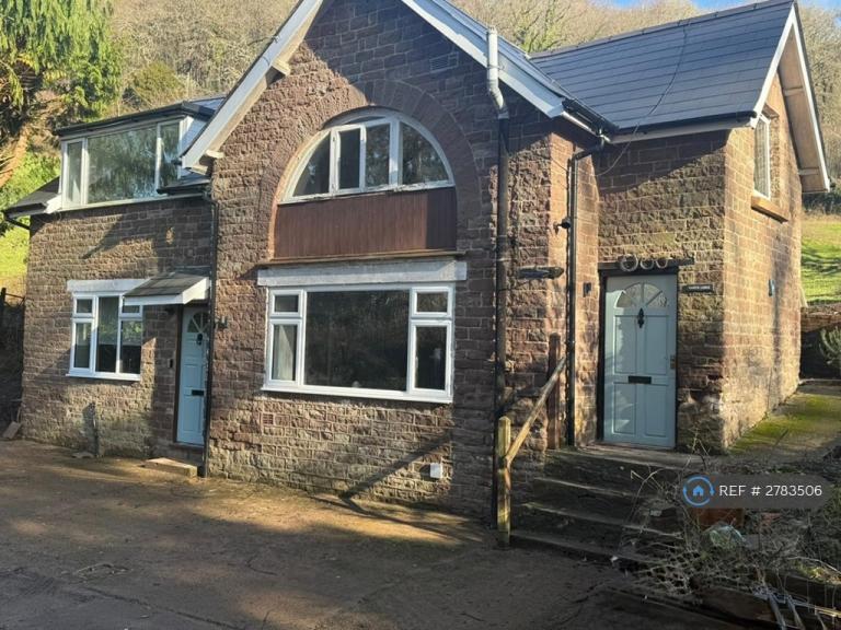 2 bedroom flat in The Garth, Monmouth Trefynwy, NP25 (2 bed) (#2783506)