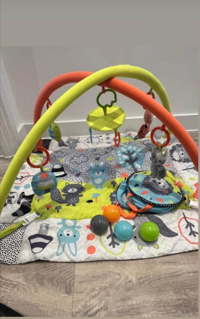 Tummy time llama and Playmat £5 - Very good condition 