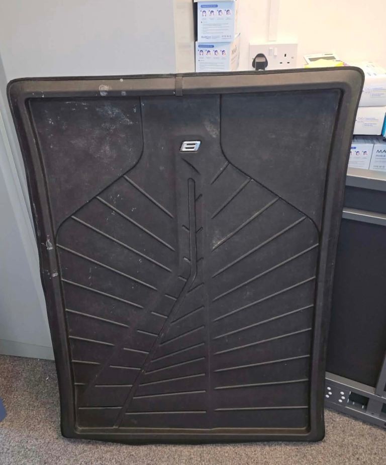 BMW 8 series coupe 2019 boot liner 