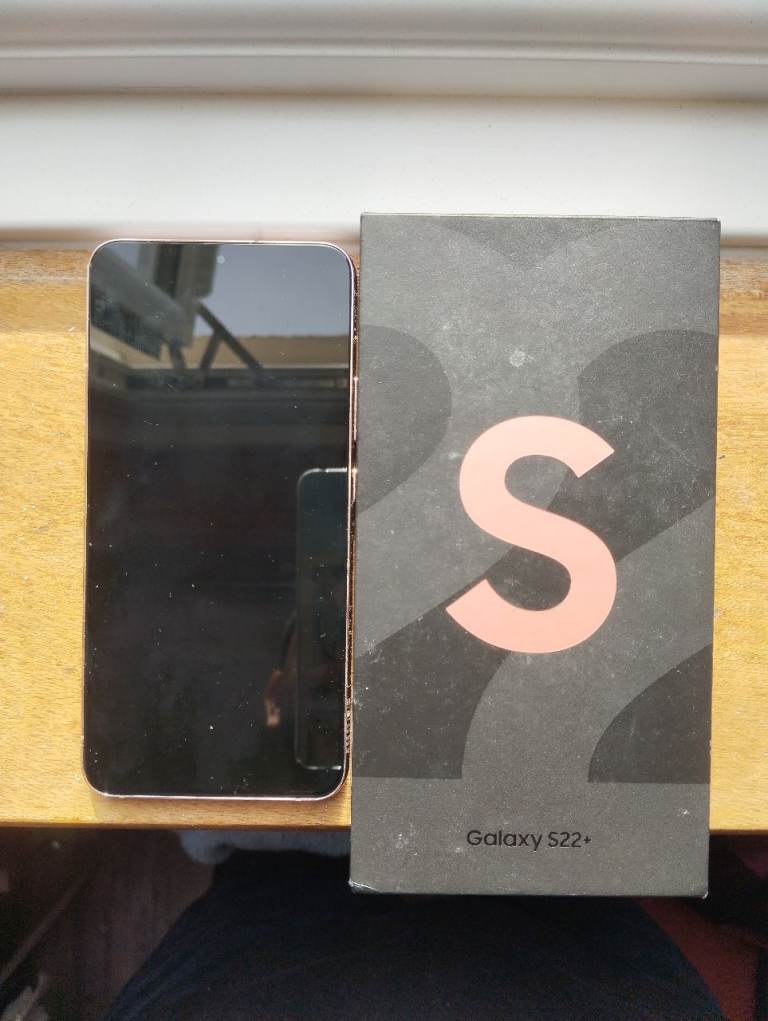 Galaxy S22+, 256GB, unlocked with box, 