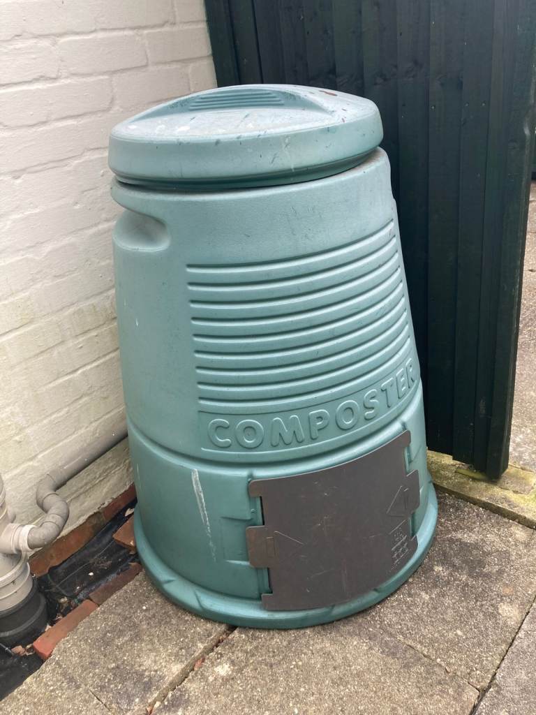COMPOSTER LARGE Good condition