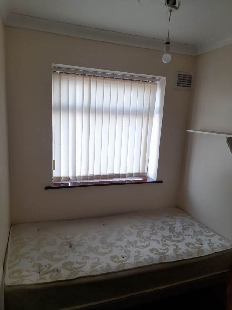 Spacious and Cosy Single Room for Rent in - CV2 1QB