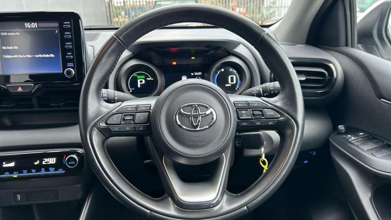 2022 Toyota Yaris 1.5 Hybrid Design 5dr CVT HATCHBACK PETROL/ELECTRIC Automatic