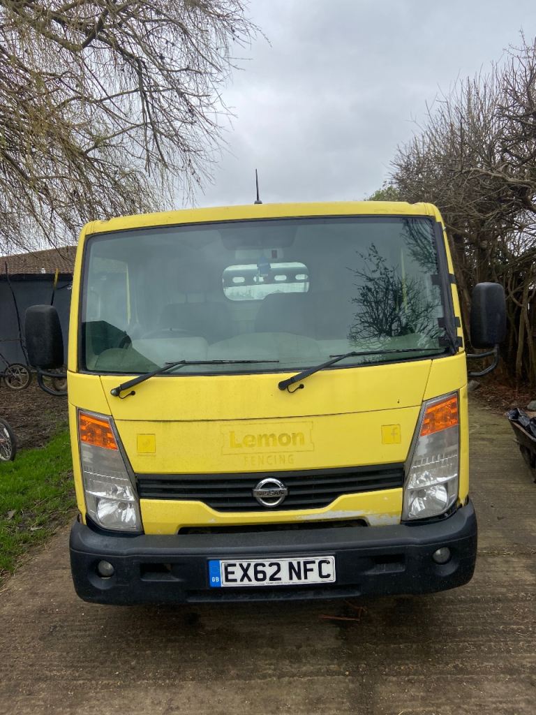 2012 Nissan, CABSTAR flatbed 2488 (cc) low miles no vat 