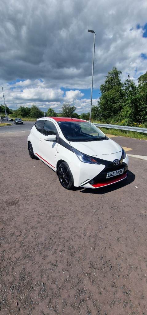 Toyota, AYGO, Hatchback, 2017, Manual, 998 (cc), 5 doors