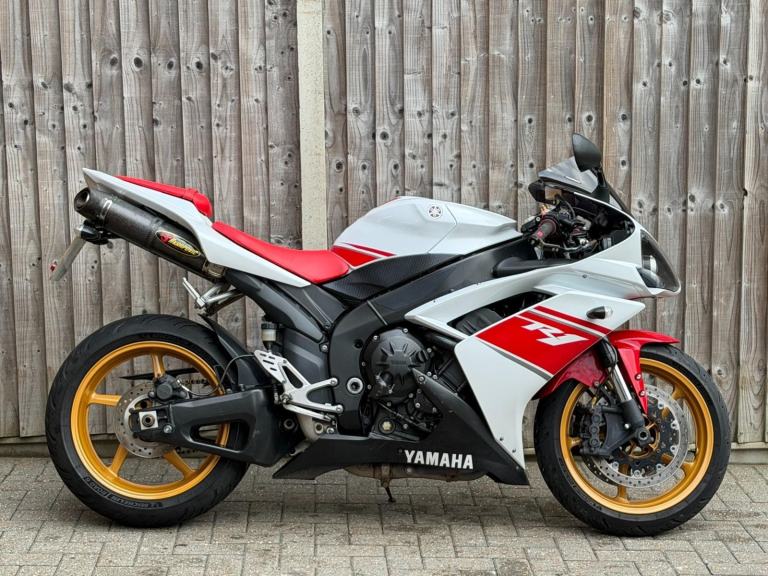 YAMAHA YZF R1 4C8 2009 (09) SUPER SPORT + AKRAPOVIC SYSTEM + F/S/H