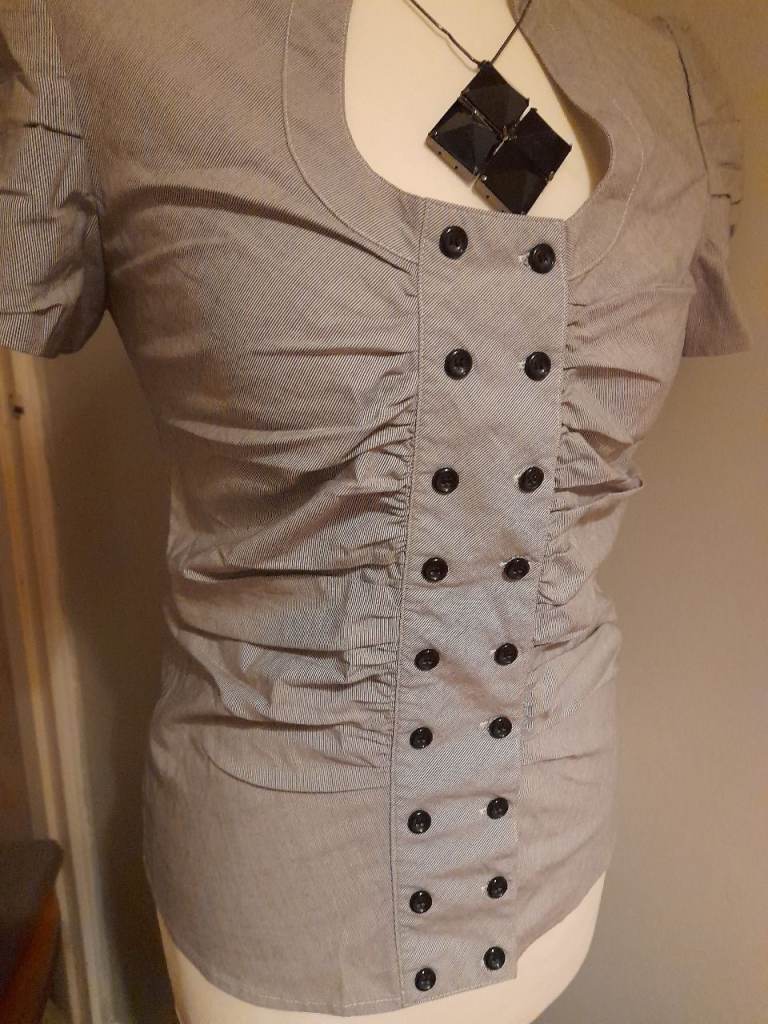 Ladies top