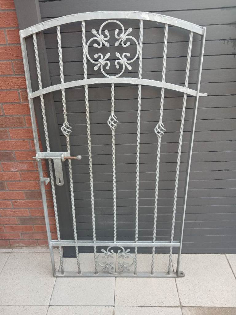 Front garden gate  galivesed 
