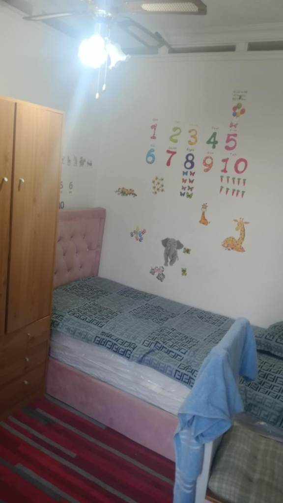 ROOM RENT AVAILABLE BARKING স্টেশন থেকে হাঁটার দুরত্বে সেমি ডাবল রুম। SINGLE MALE OR FEMALE