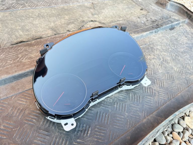 2016-20 KIA SPORTAGE INSTRUMENT CLUSTER SPEEDOMETER MPH ODOMETER 