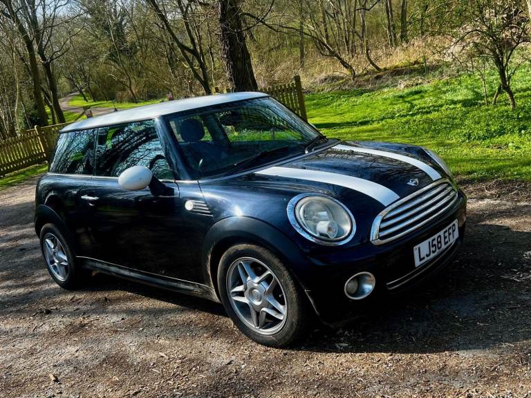 Mini Cooper R56 – 1.6 Cooper - Sold as spares or repair, as has failed it’s MOT on Emissions 2008