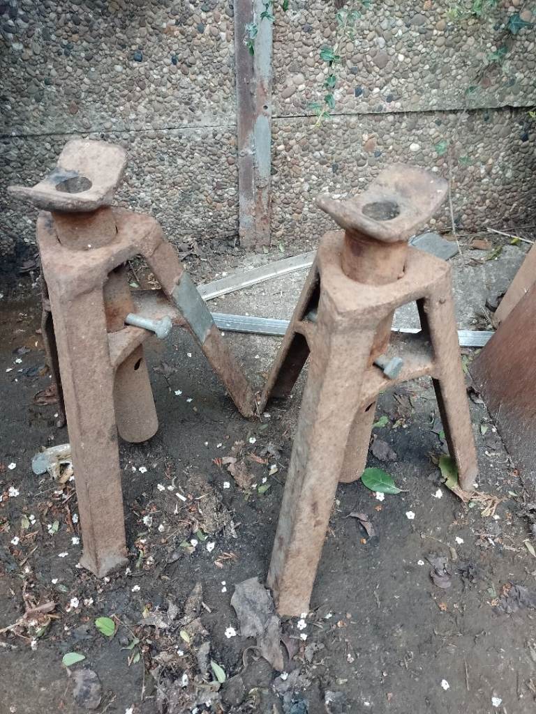 2x Heavy Duty Axle Stands