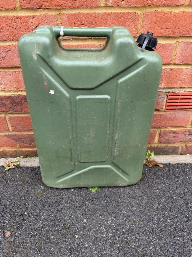 20 Litre Plastic Jerrycan 