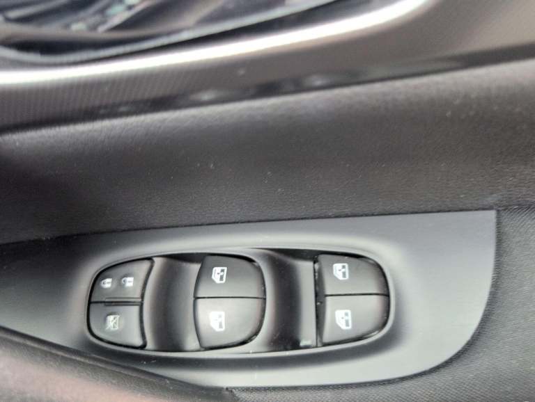 2018 Nissan Qashqai 1.2 DIG-T N-Connecta SUV 5dr Petrol Manual Euro 6 (s/s) (115 ps) - SUNROOF, H...