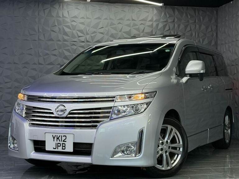  Nissan Elgrand Highway Star 4WD Xtronic MPV Petrol Automatic