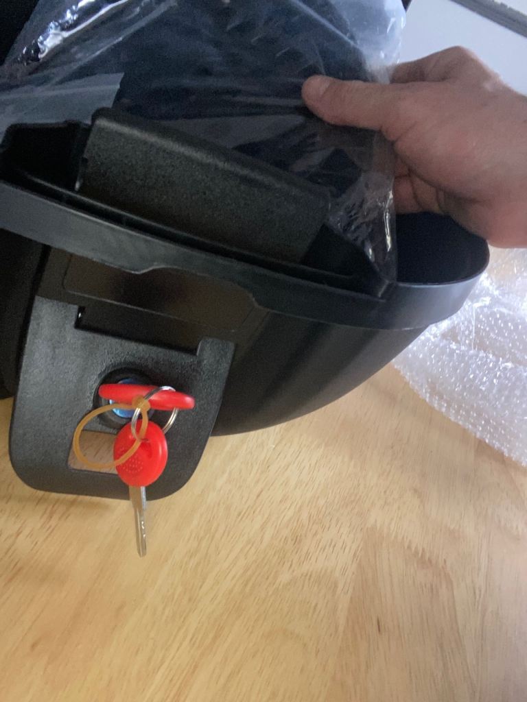 Motorbike/scooter box