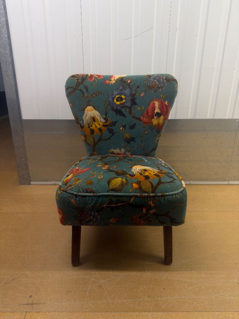 Vintage Cocktail Chair – Floral  – Teal Green – Mid-Century Bedroom / Occasional Chair