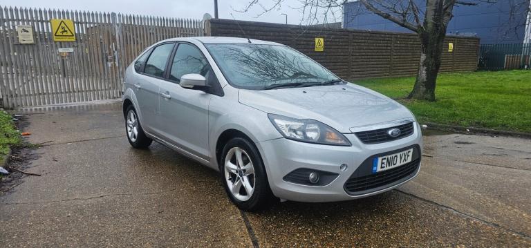 2010 Ford Focus 1.6 Zetec 5dr Auto HATCHBACK Petrol Automatic