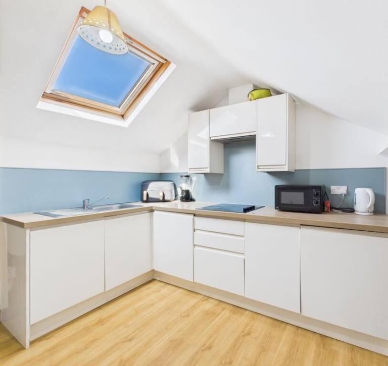 🏡 Modern 2-Bed Flat to Let – Preston