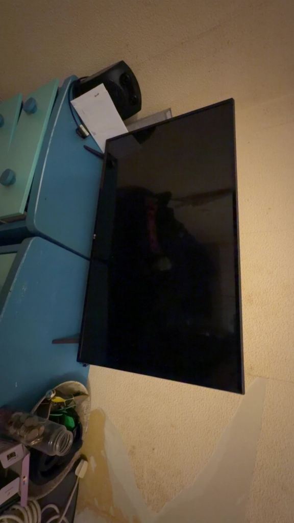 LG 43UK6300PLB 43-inch Smart TV – Good Condition