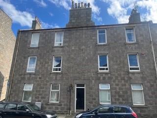 3 bedroom flat in Urquhart Road, City Centre, Aberdeen, AB24 5NE
