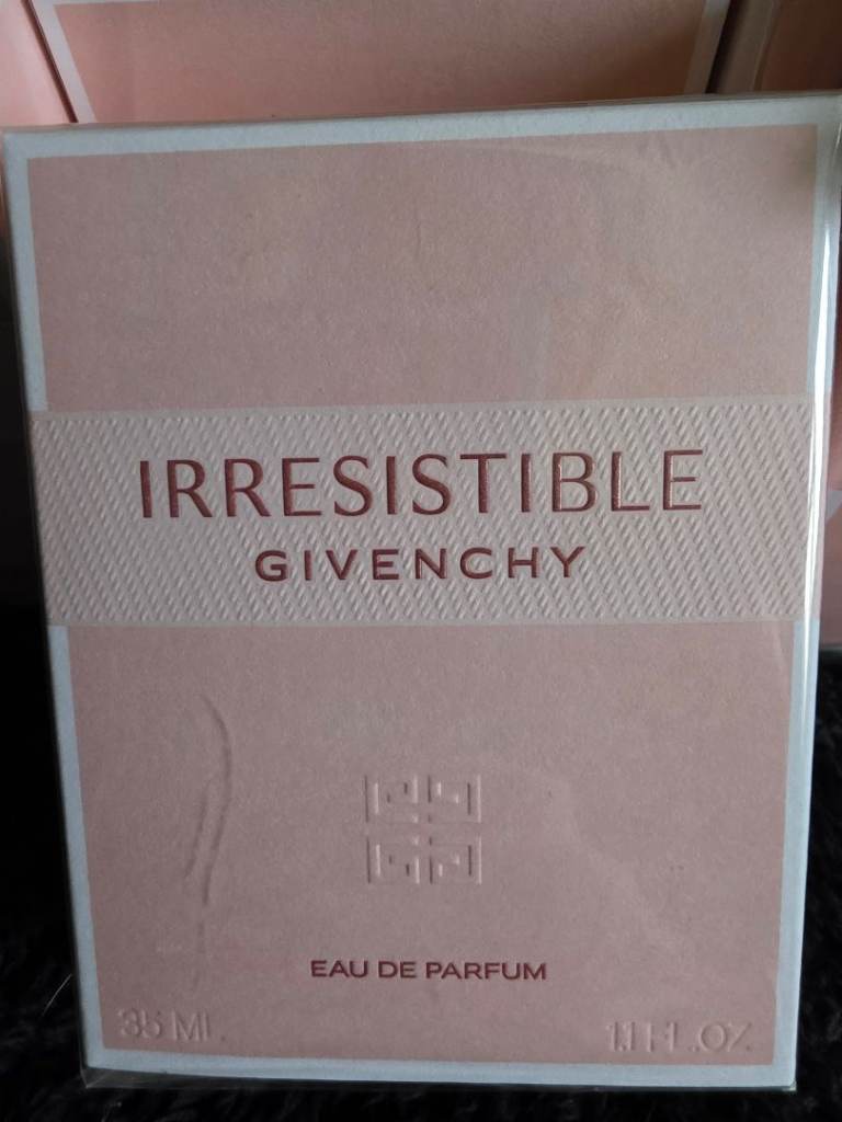 Givenchy Irresistible Eau de Parfum 35ml – Brand New
