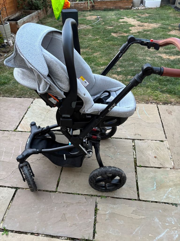 Jane Crosswalk & Matrix Light 2 Travel System