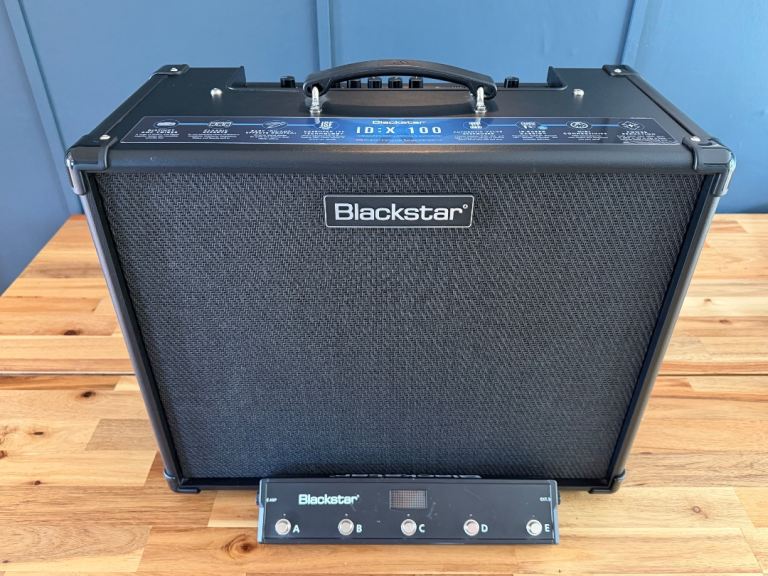 ID:X 100 100-Watt 1x12" Digital Modeling Amp and FS -12 Footswitch