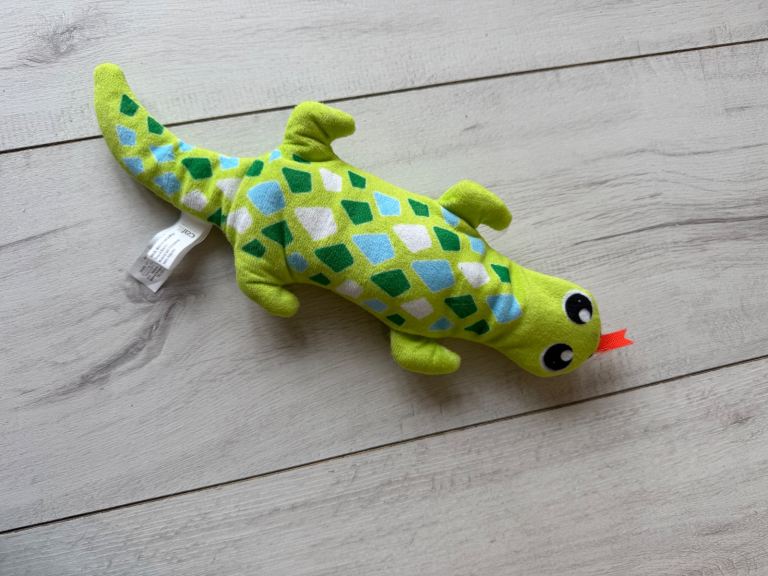 Catit groovy gecko rechargeable cat toy