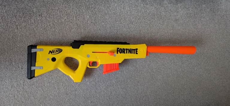 Large Fortnite NERF Gun (no bullets)